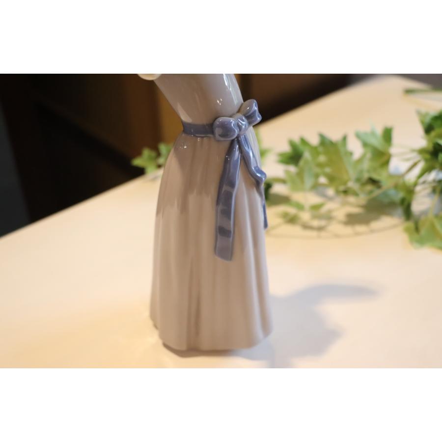 LLADRO リヤドロ フィギュリン なびかせて 若草色の少女 5011 人形