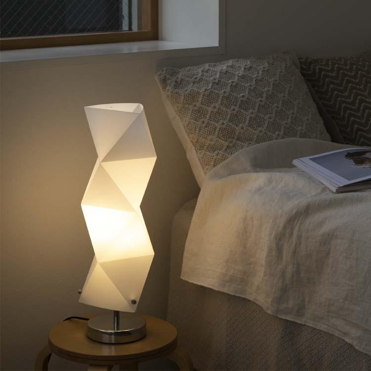 フロアライト おしゃれ 寝室 スタンドライト 照明器具 ライト スタンド