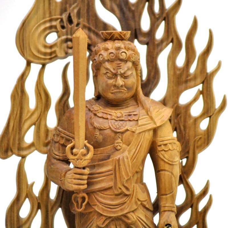木彫り仏像 【不動明王】 白檀 火炎光背四角台 立4.0寸 総高24cm