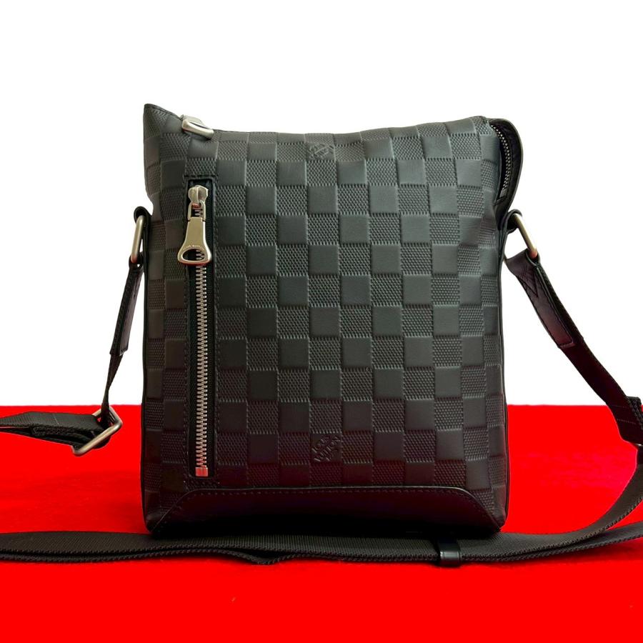 LOUIS VUITTON（ルイ・ヴィトン） 極 美品 ディスカバリー