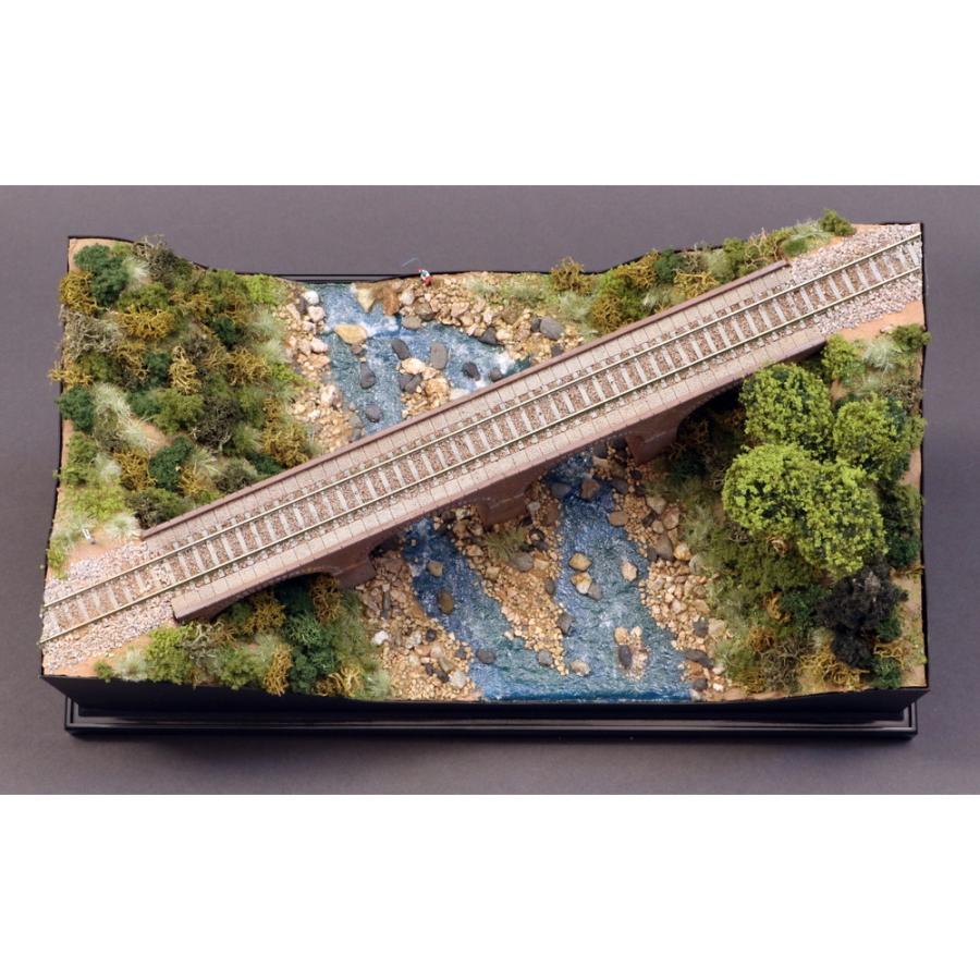 レンガ積みのアーチ橋 ：松本典久 塗装済完成品 1/150サイズ : さか