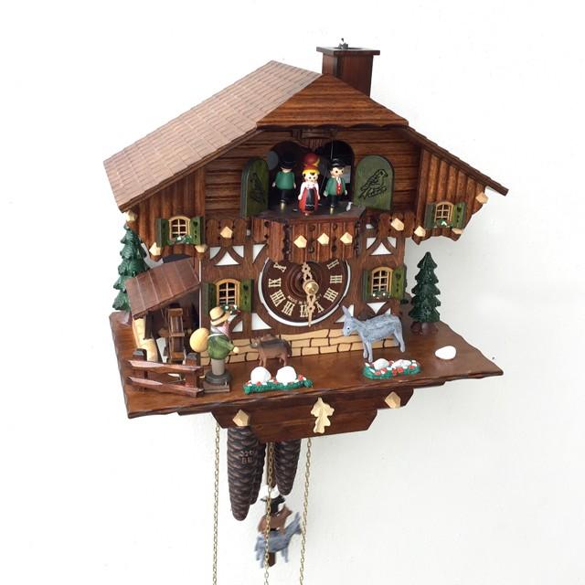 からくり時計 鳩時計 壁掛け 掛け時計 おしゃれ 北欧 森の時計 ドイツ