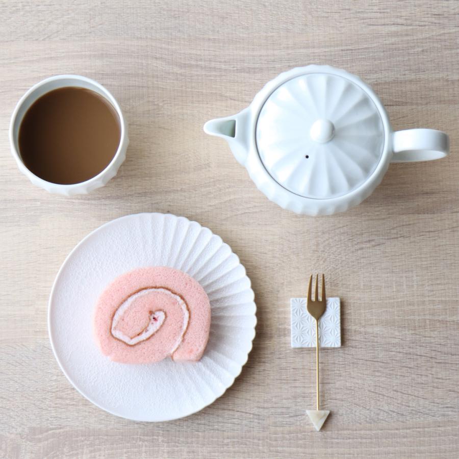 ティーポット 陶器 白 波佐見焼 400ml 急須 来客用 白磁手彫り 一真窯