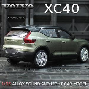 ボルボ特注 Paudi model 1/18 ボルボ Volvo XC40 R-DESIGN ホワイト