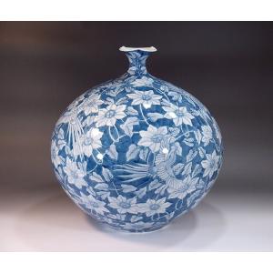 有田焼 染付蛸唐草鶴首花瓶｜陶芸作家 藤井錦彩 作 : 有田焼 藤井錦彩