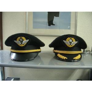 JAL-Typeパイロット制帽（JAL型・コパイ用） ※画面左側 : パイロット