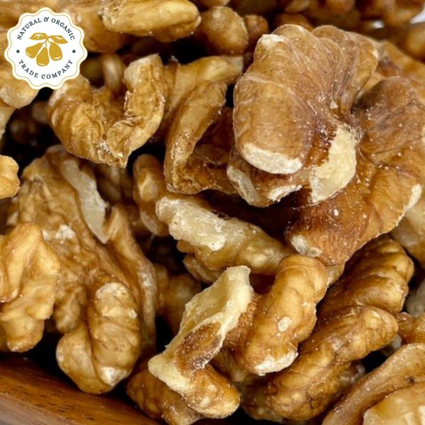 xinjang-jujube_walnuts300