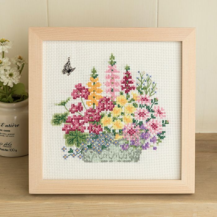 2/25予約】クロスステッチフレーム＜ロサ・ケンティフォリア（ピエール