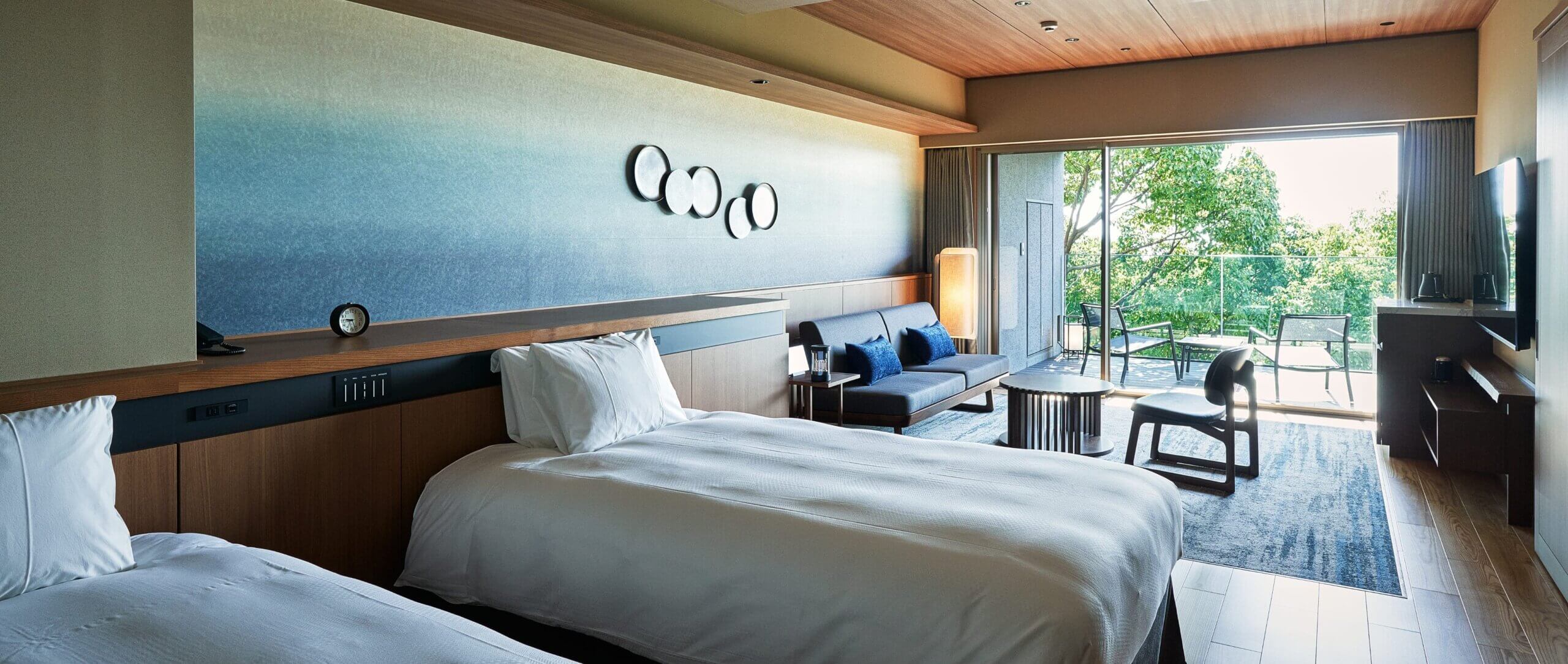 露天風呂付デラックスルーム（洋タイプ）｜熱海・伊豆山 佳ら久［公式