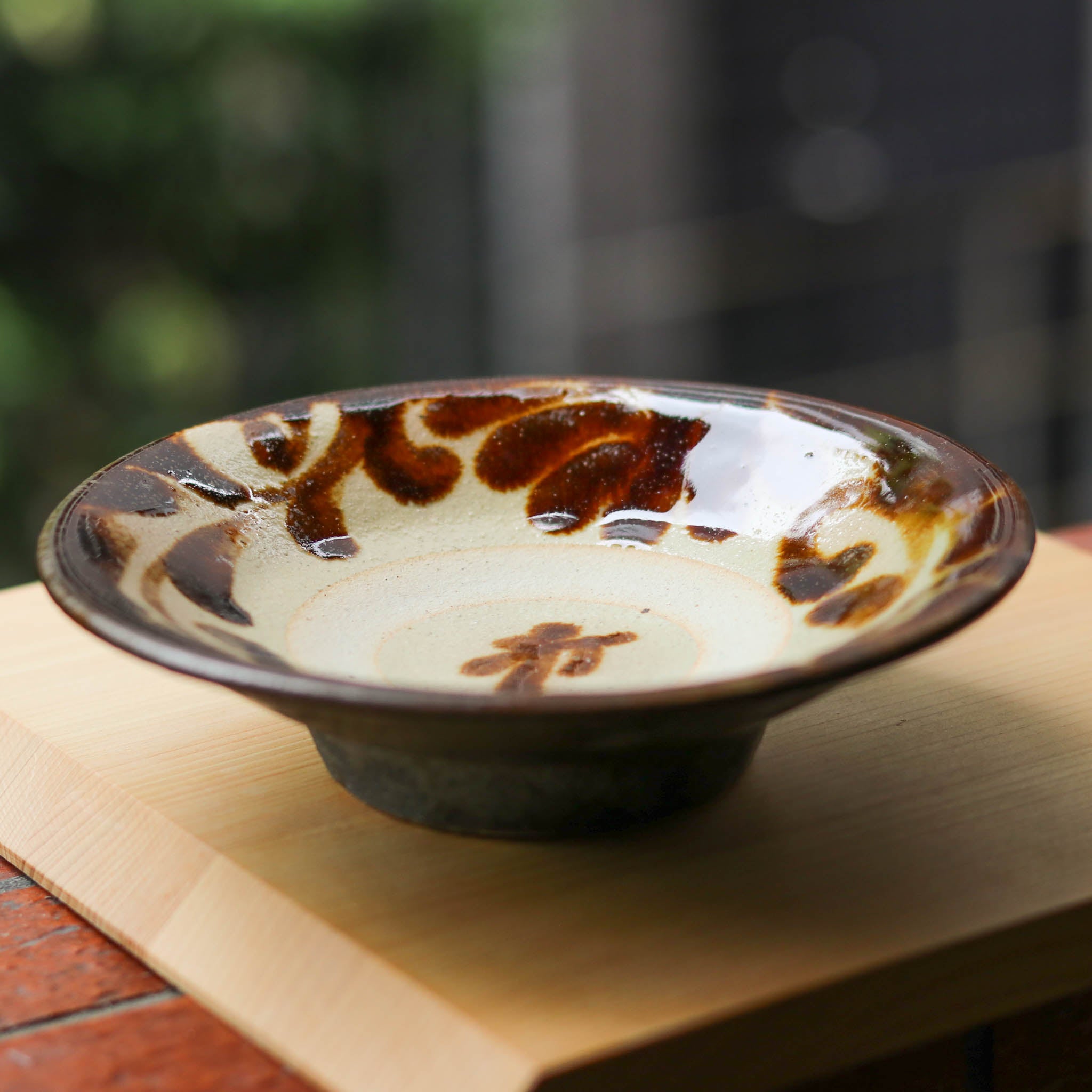 やちむん 5寸皿 | 唐草 | 飴 | 横田屋窯