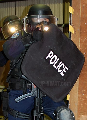 バリスティック・シールド（防弾盾） | 日本警察特殊部隊愛好会（JP