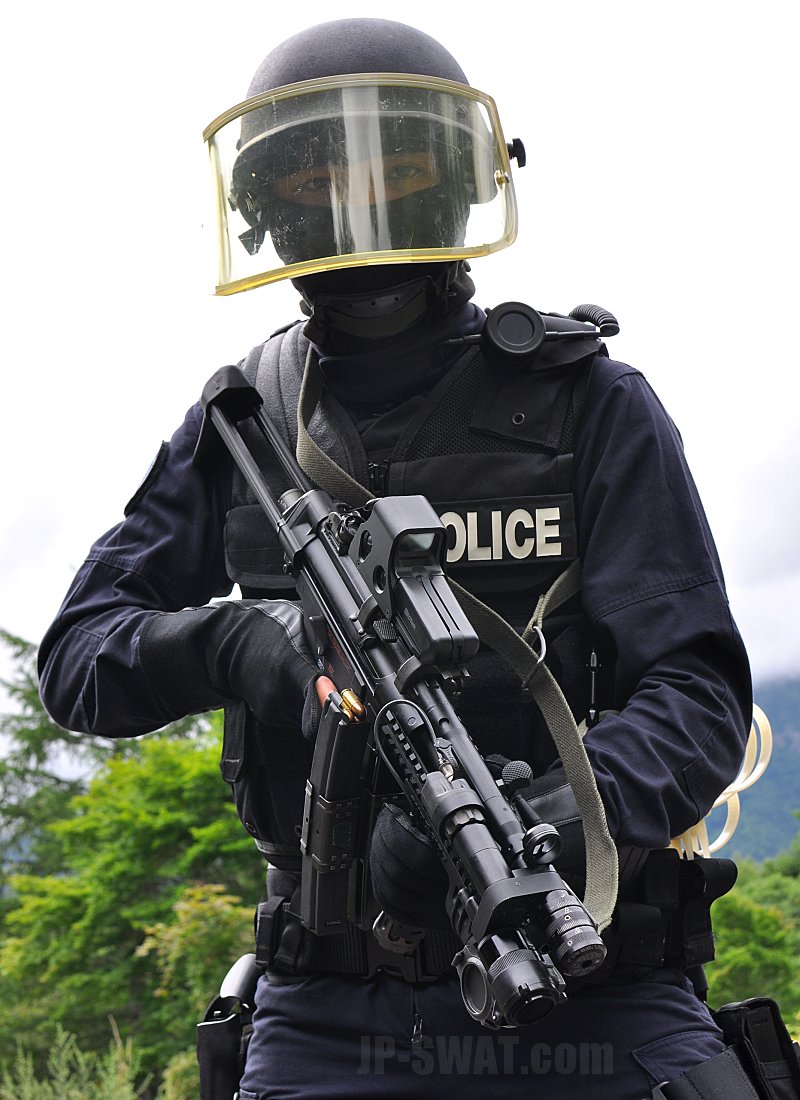 SUREFIRE（シュアファイア）M900Aバーティカル・フォアグリップ