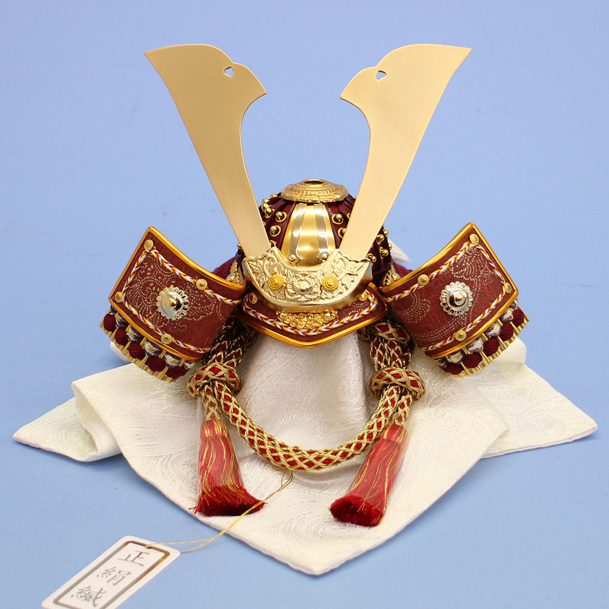 Japanese miniature Kabuto Helmet, Yoroi Armor and dolls online