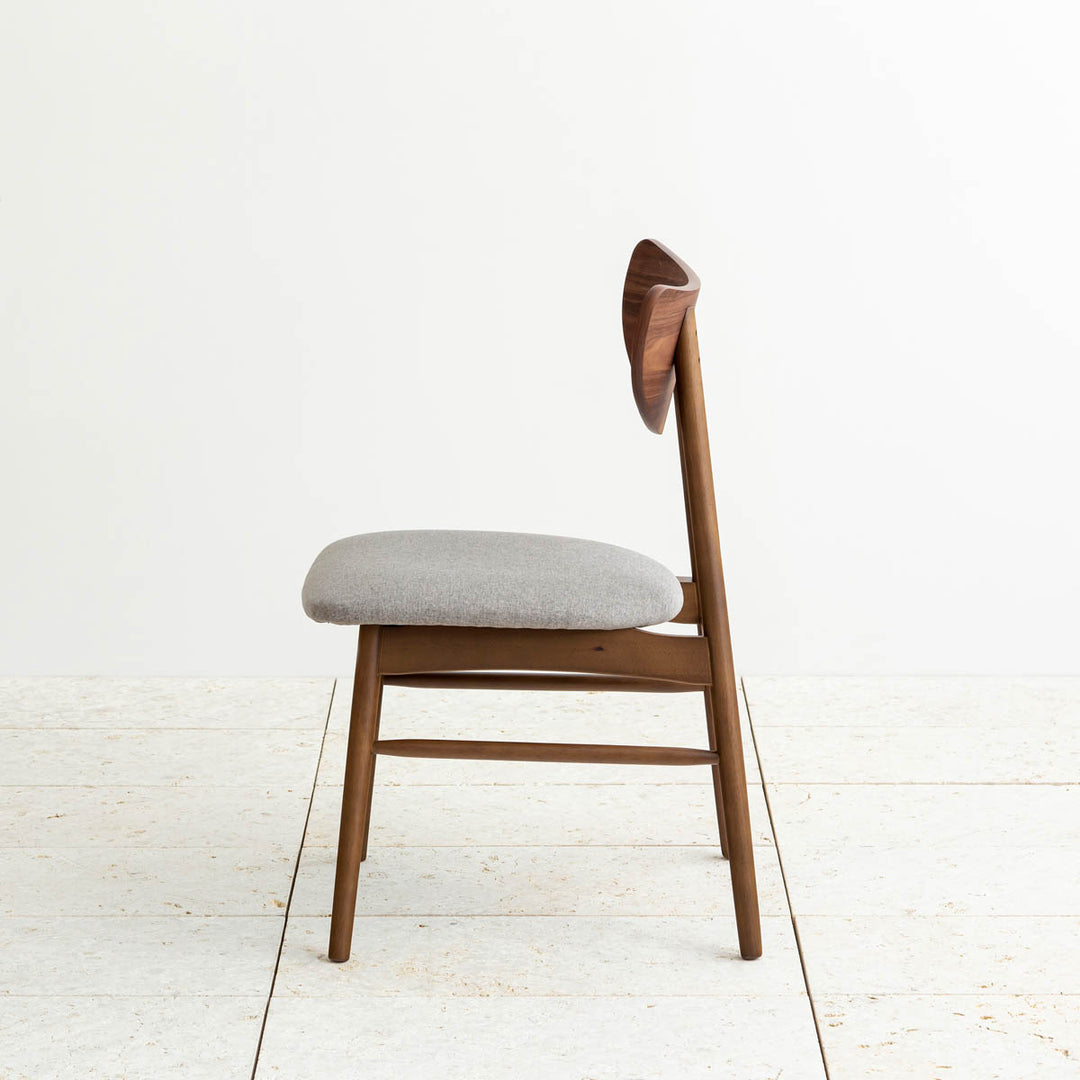 Half moon - ウォルナット材 ダイニングチェア 2脚セット – KANADEMONO