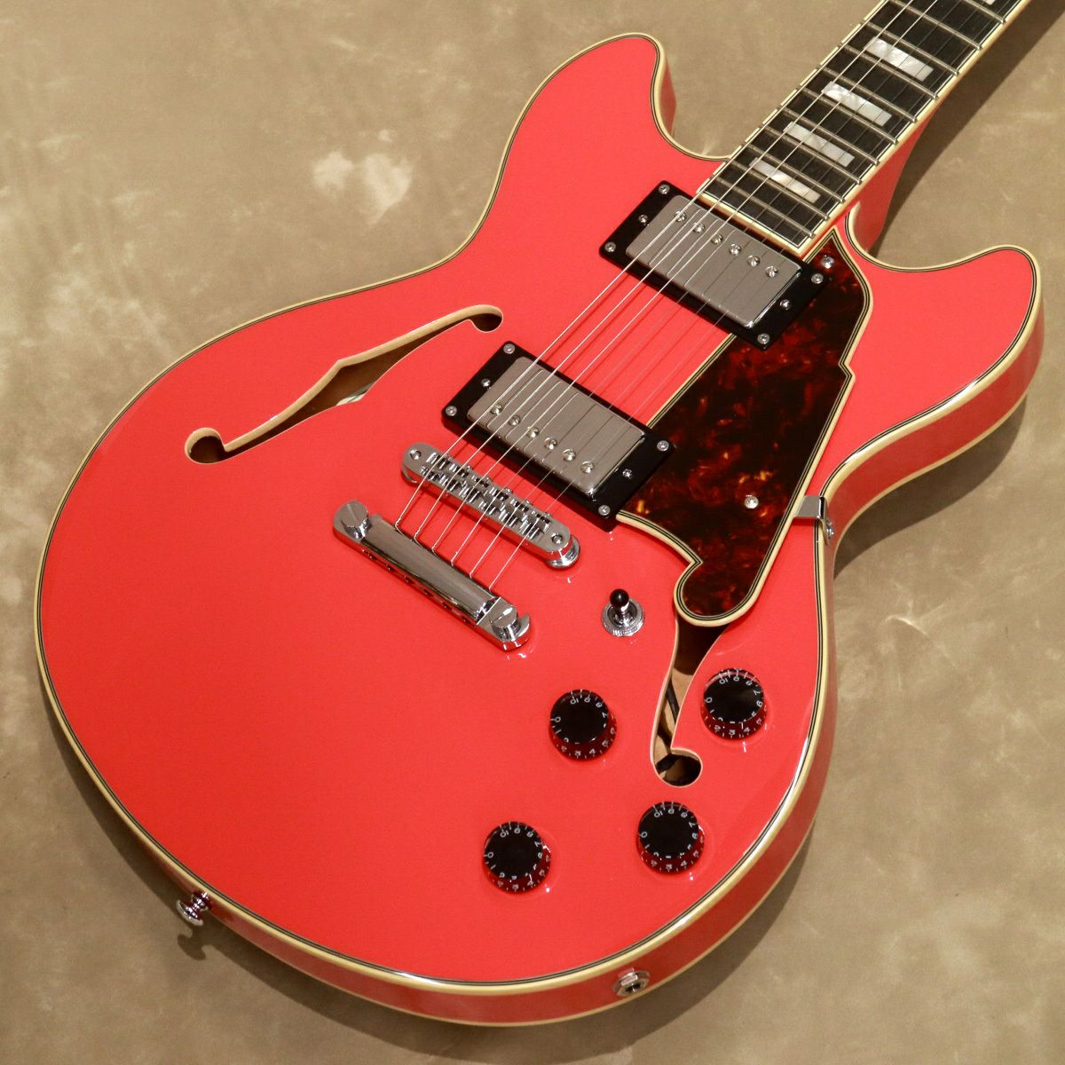 D'Angelico ( ディアンジェリコ ) Premier Mini DC, Fiesta Red [S/N