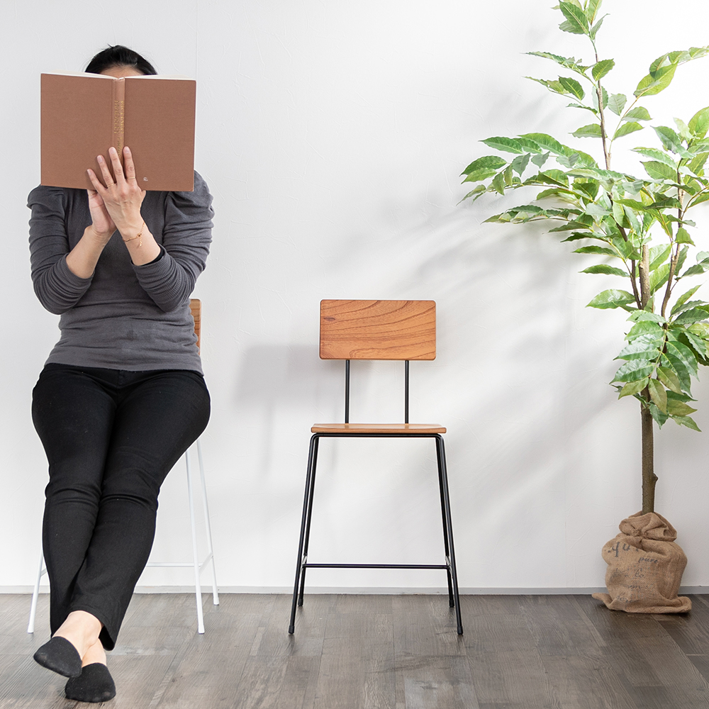 アイアンフレームスクールチェア hinata 家具の製造・販売 友安製作所