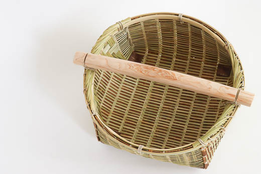 宮城 篠竹と桜のかご (丸-深-中)