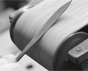 五寸釘によるペーパーナイフの作り方 | 三条鍛冶道場