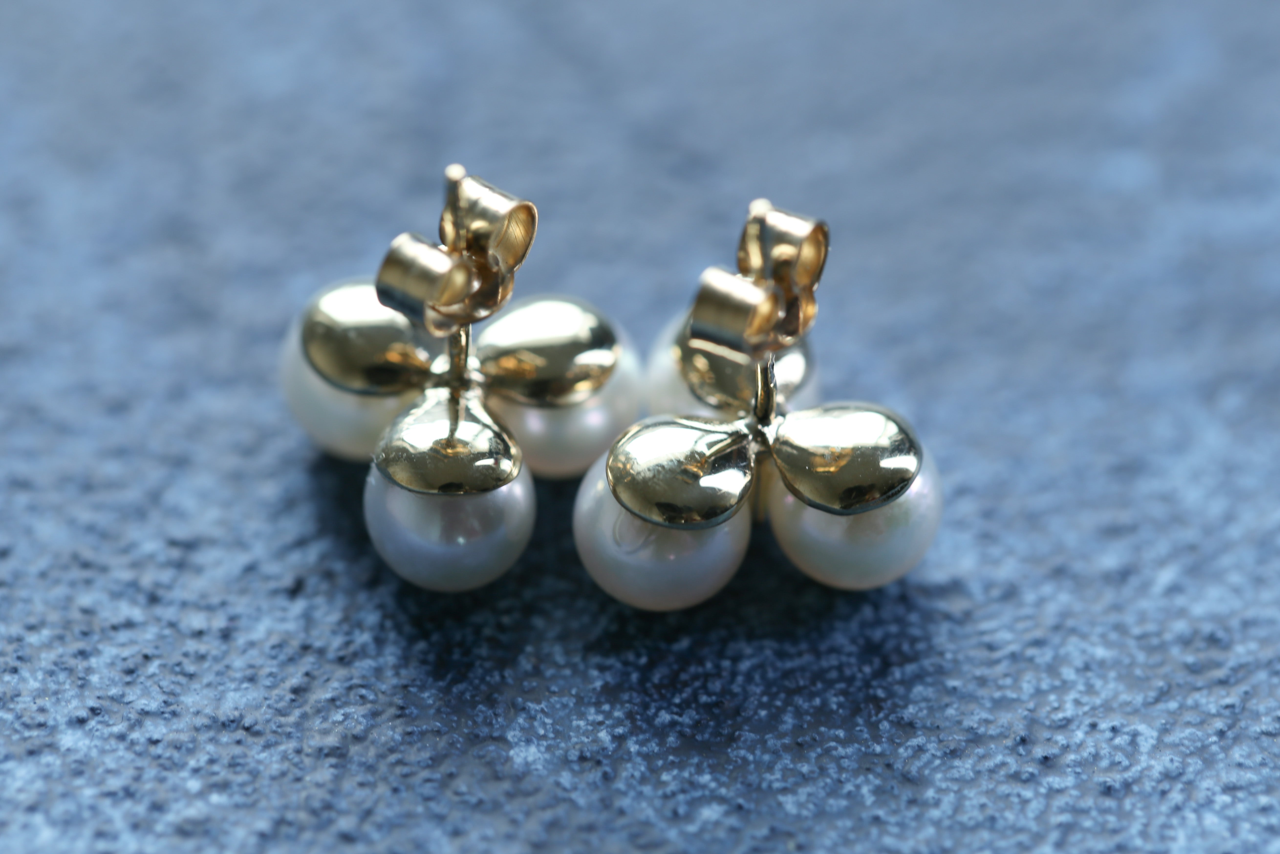 0174_ヴィンテージ パールとサファイアのピアス – Kalanchoe