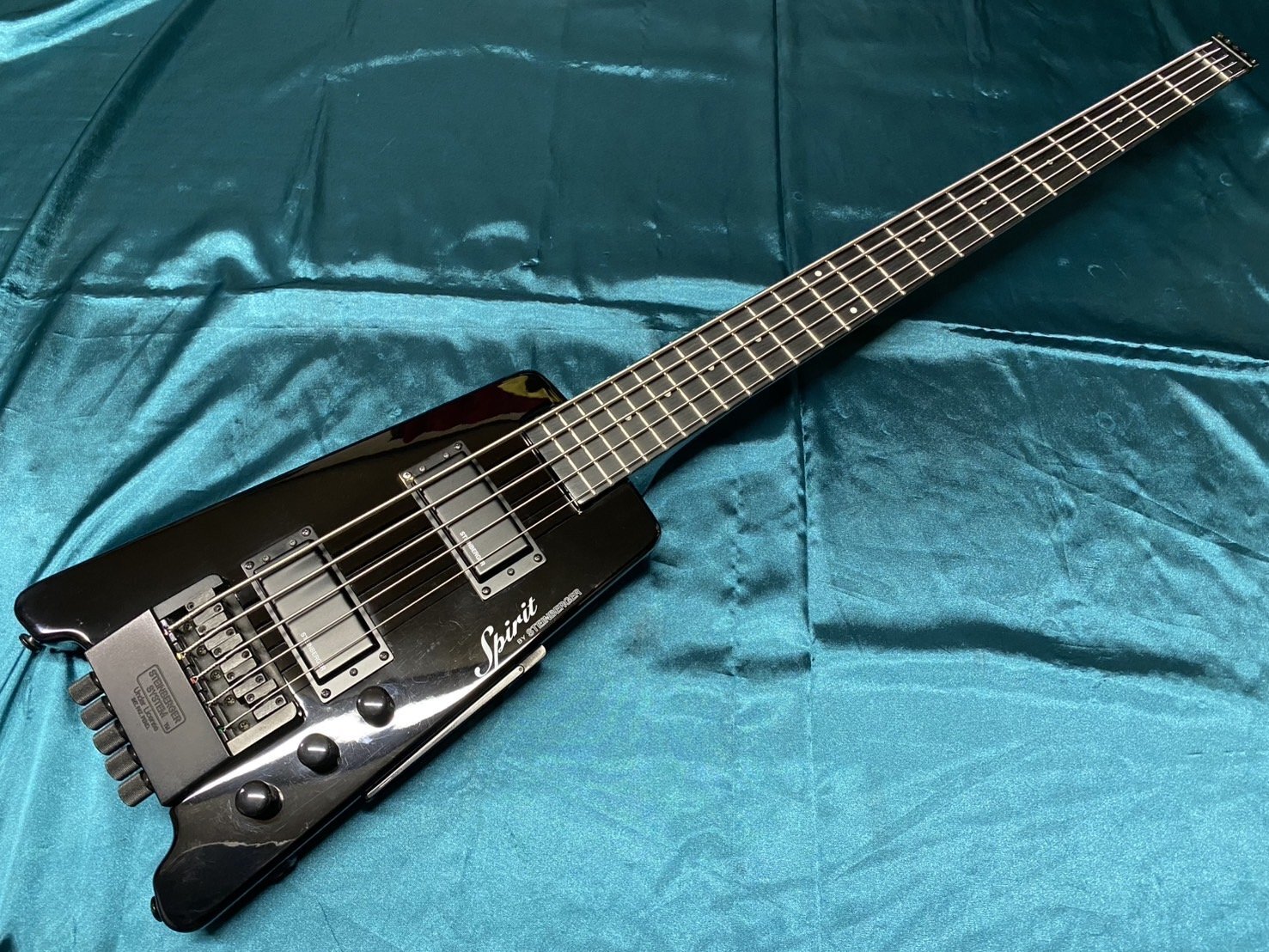 STEINBERGER / Spirit XT-25 5弦 ヘッドレスベース ストリング