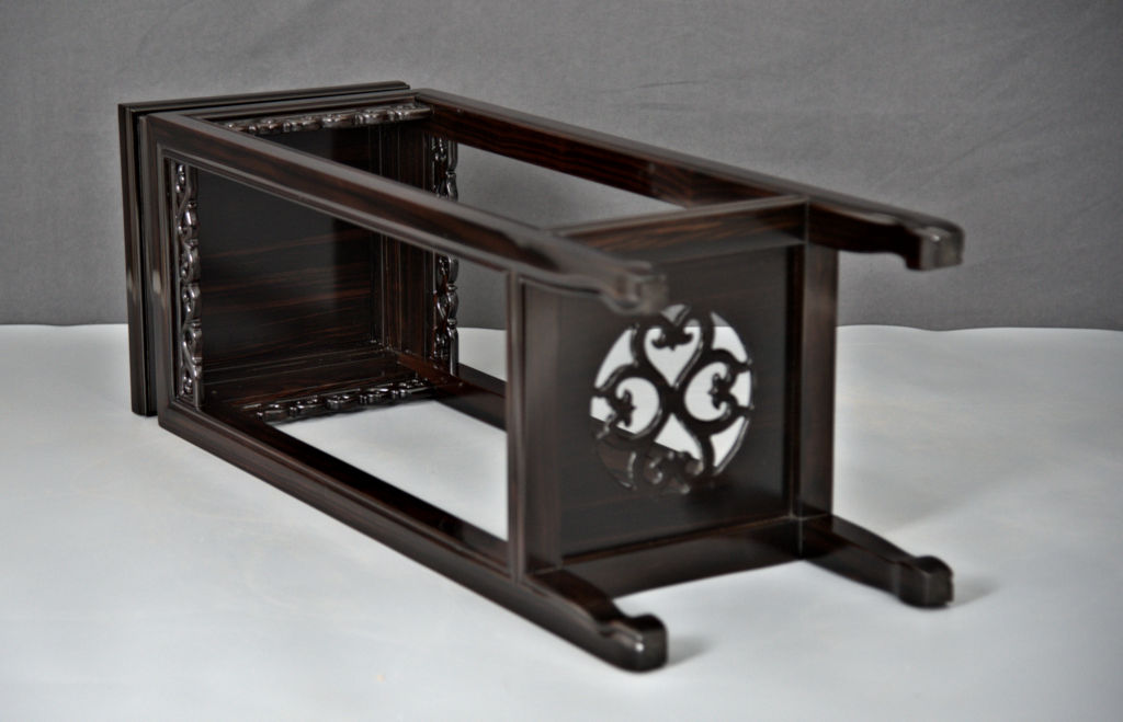 花台: 黒檀 角高卓 no.5524 / 唐木家具OSAKA