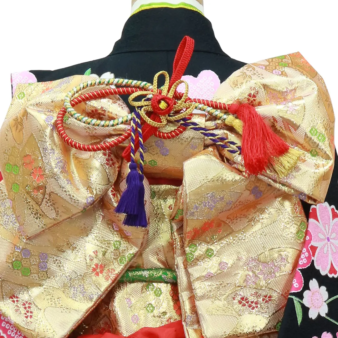 黒色に枝垂れ桜と鈴の着物／七五三・七歳女の子 | 宅配着物レンタルの