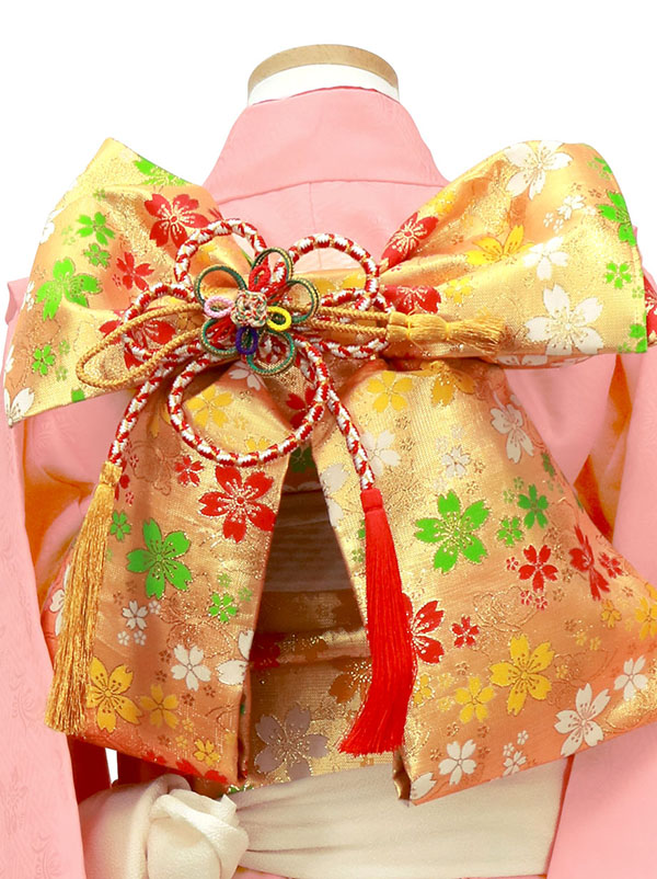 ピンク地に花車と花扇の着物（金帯にアイボリー）／七五三・七歳女の子