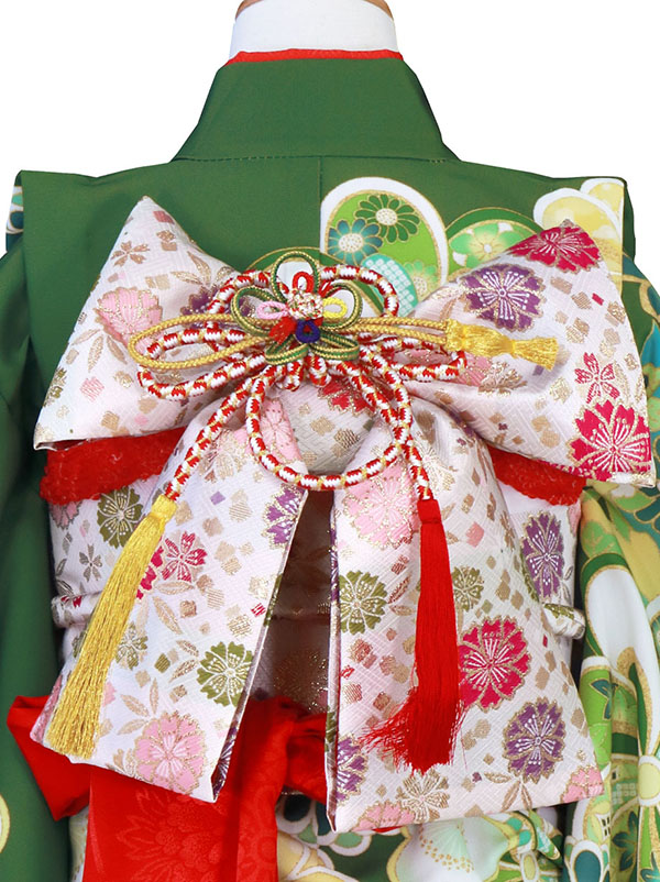 KAGURA》緑地にねじり菊と梅の着物／七五三・七歳女の子 | 宅配着物