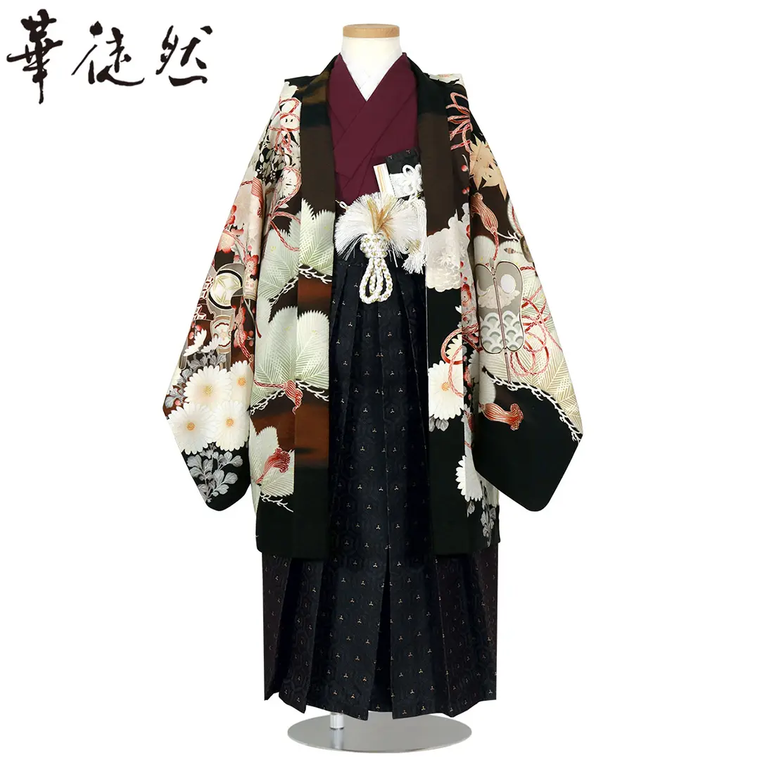 LOWRYS FARM》黒地に鷹と雲取り、黒の袴／七五三・五歳男の子・袴