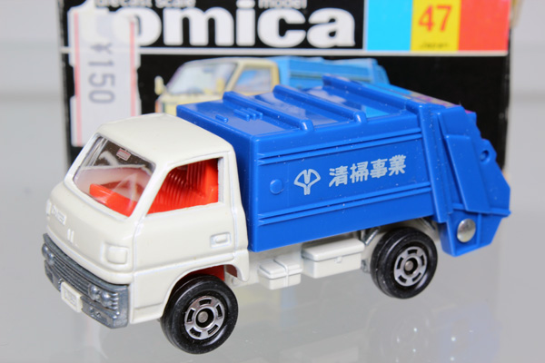 ミニカーショップ ケンボックス トミカ 黒箱☆47☆三菱キャンター清掃