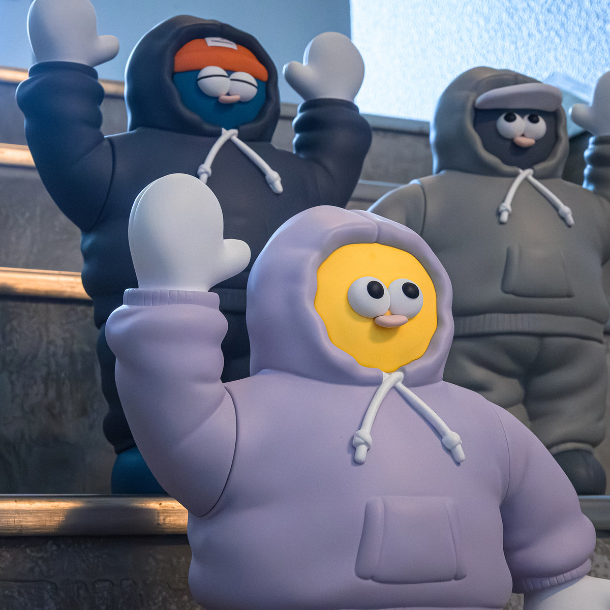 3 スウェットを着たソフビのトモダチ！ / The TOMODACHI！