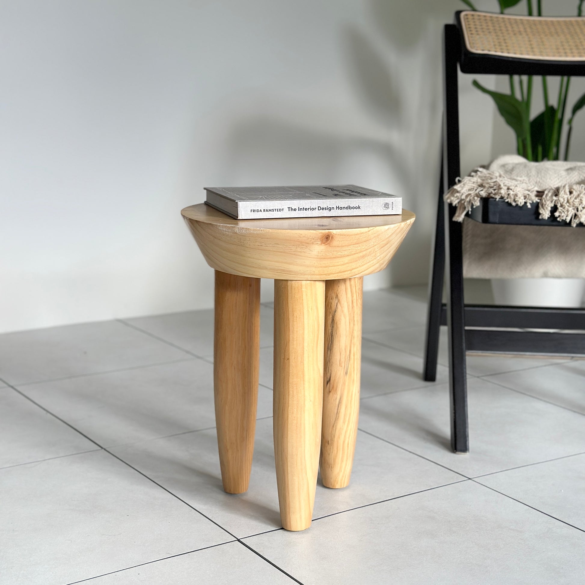 スツール｜ぽってり脚ウッドスツール - territory