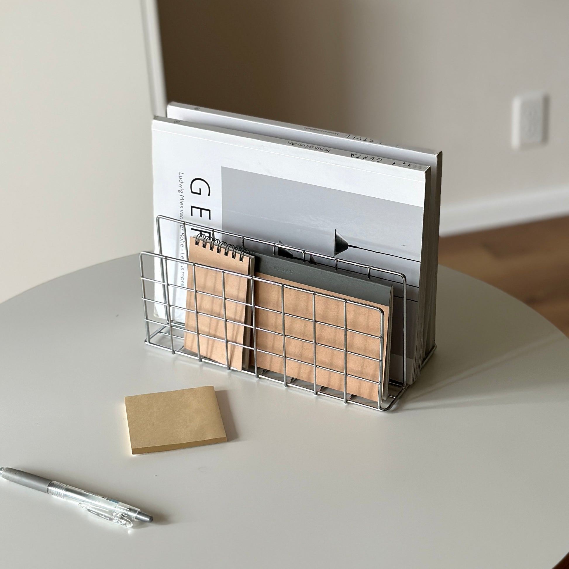 ラック｜アイアンマガジンラック - territory