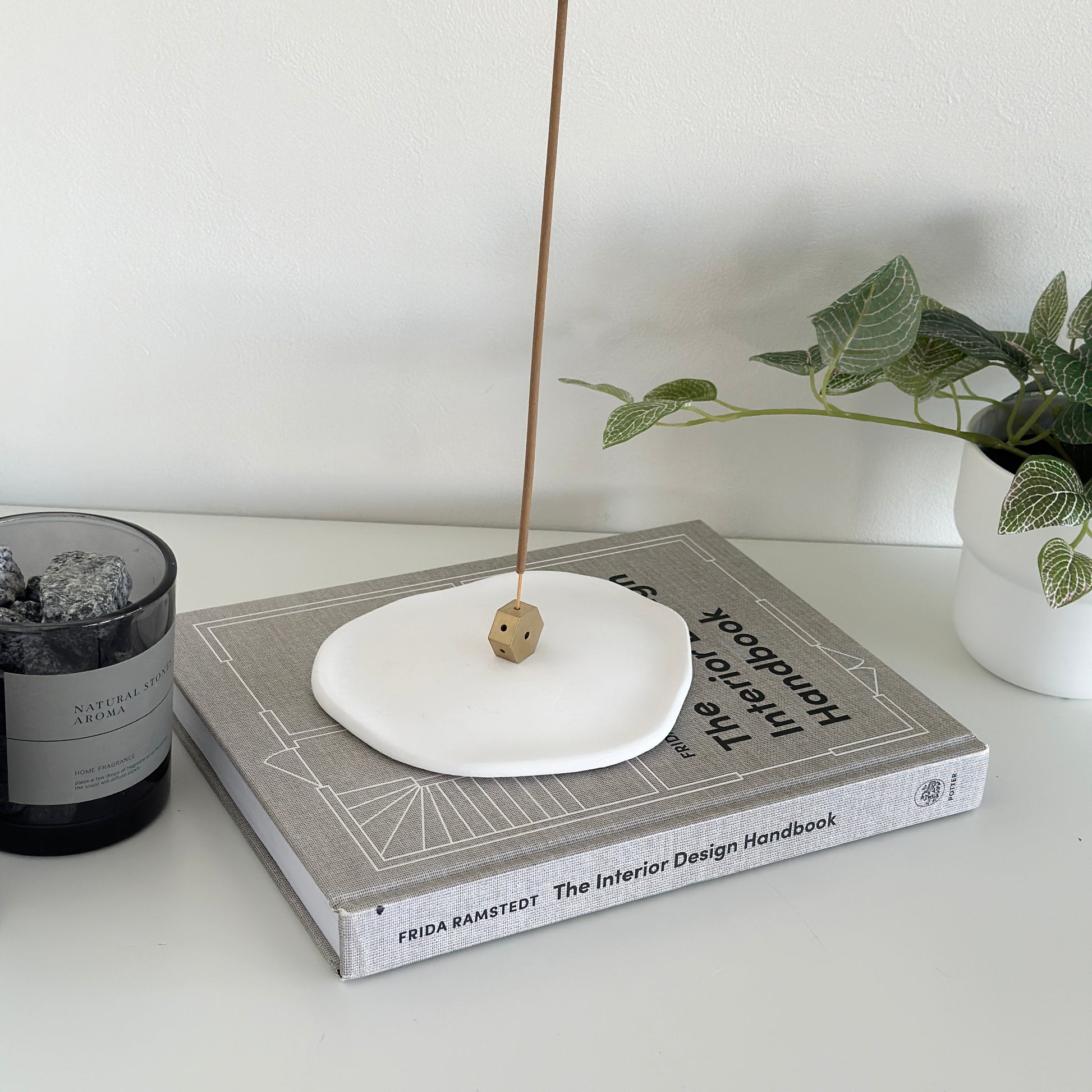 インセンスホルダー｜六角ブラスお香立て - territory