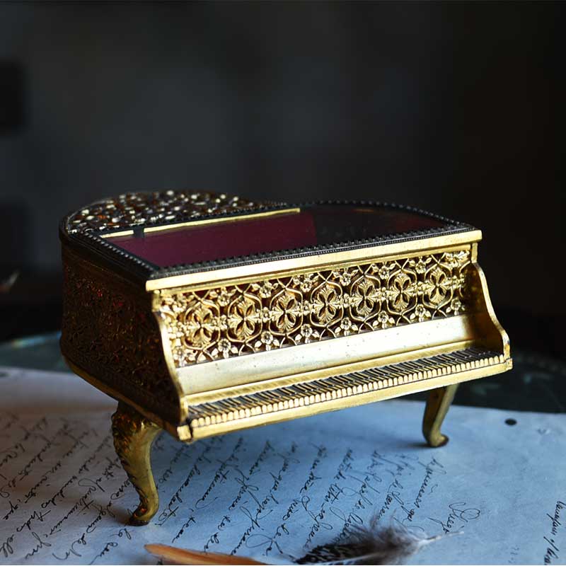 オルゴール付き ピアノモチーフジュエリーボックス /OBJ-128 – 神戸