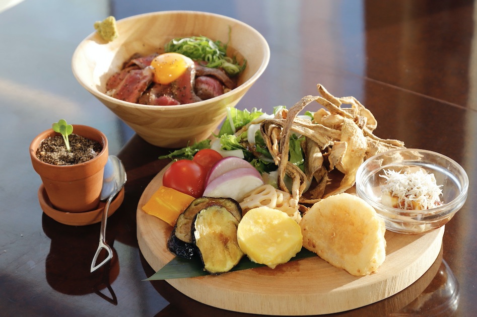 高知グルメ】太平洋を独り占め！ガラス張りのオーシャンビューカフェ