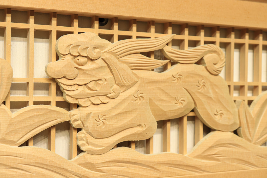 唐獅子牡丹を描いた木地色の欄間 E9721 在庫1枚 – 古福庵 [ KOFUKUAN