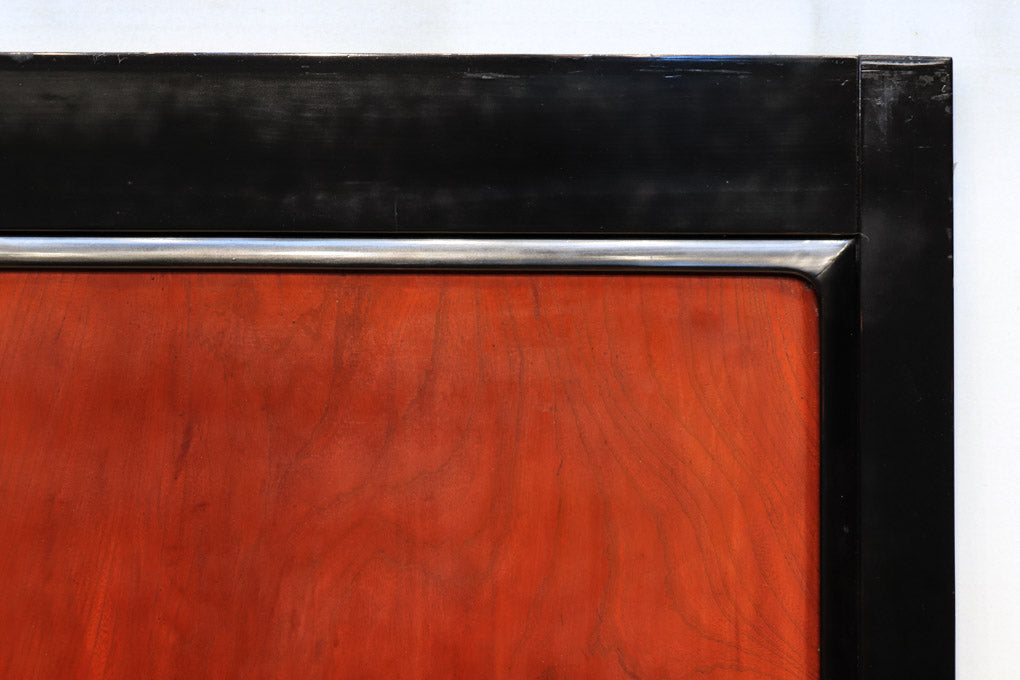 極上‼ けやき一枚板!! 幅900ミリ 華やかな色彩に黒漆枠を纏う板戸