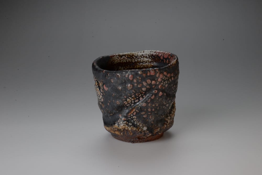 唐津黒梅花皮ぐい呑 - 唐津焼 曹源窯 小島直喜