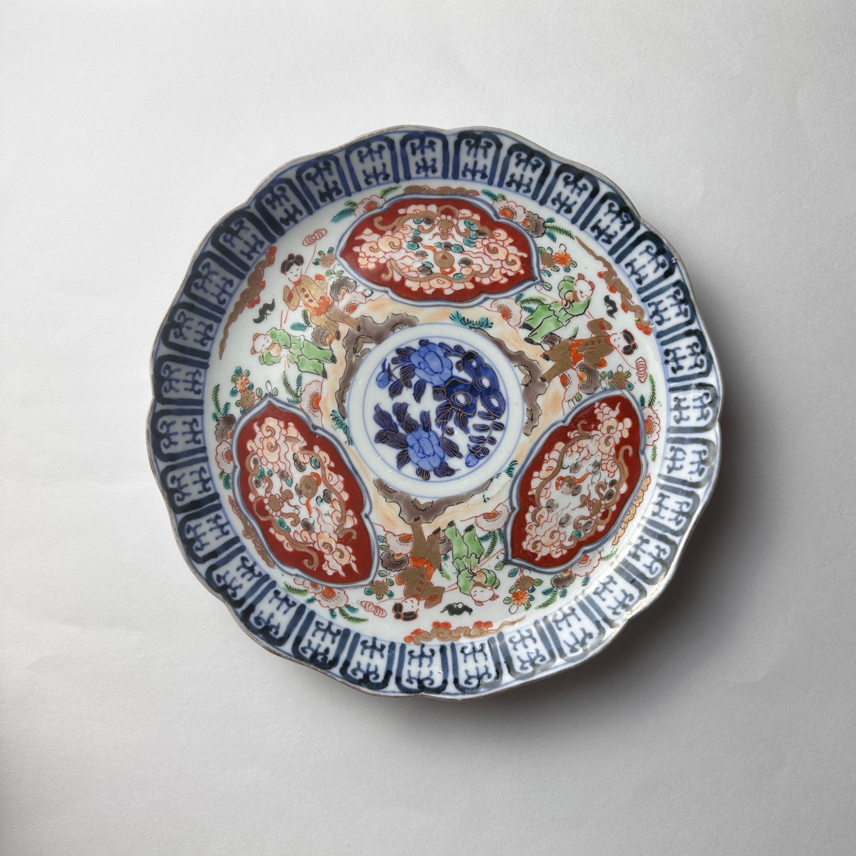 流れる景色の美しい古伊万里7寸皿 – Kotto Shop