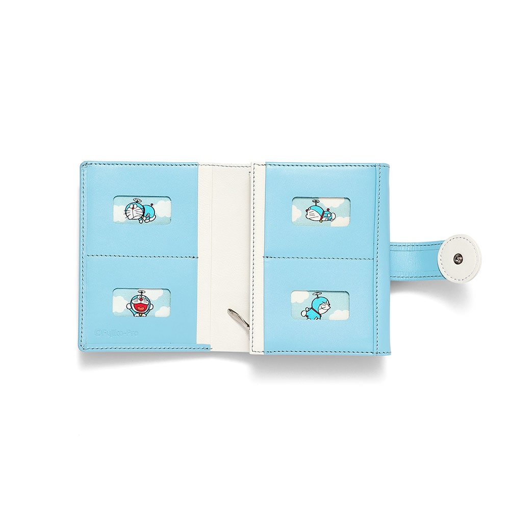 カードがたくさん入る『ドラえもん』ウォレット : 小学館百貨店