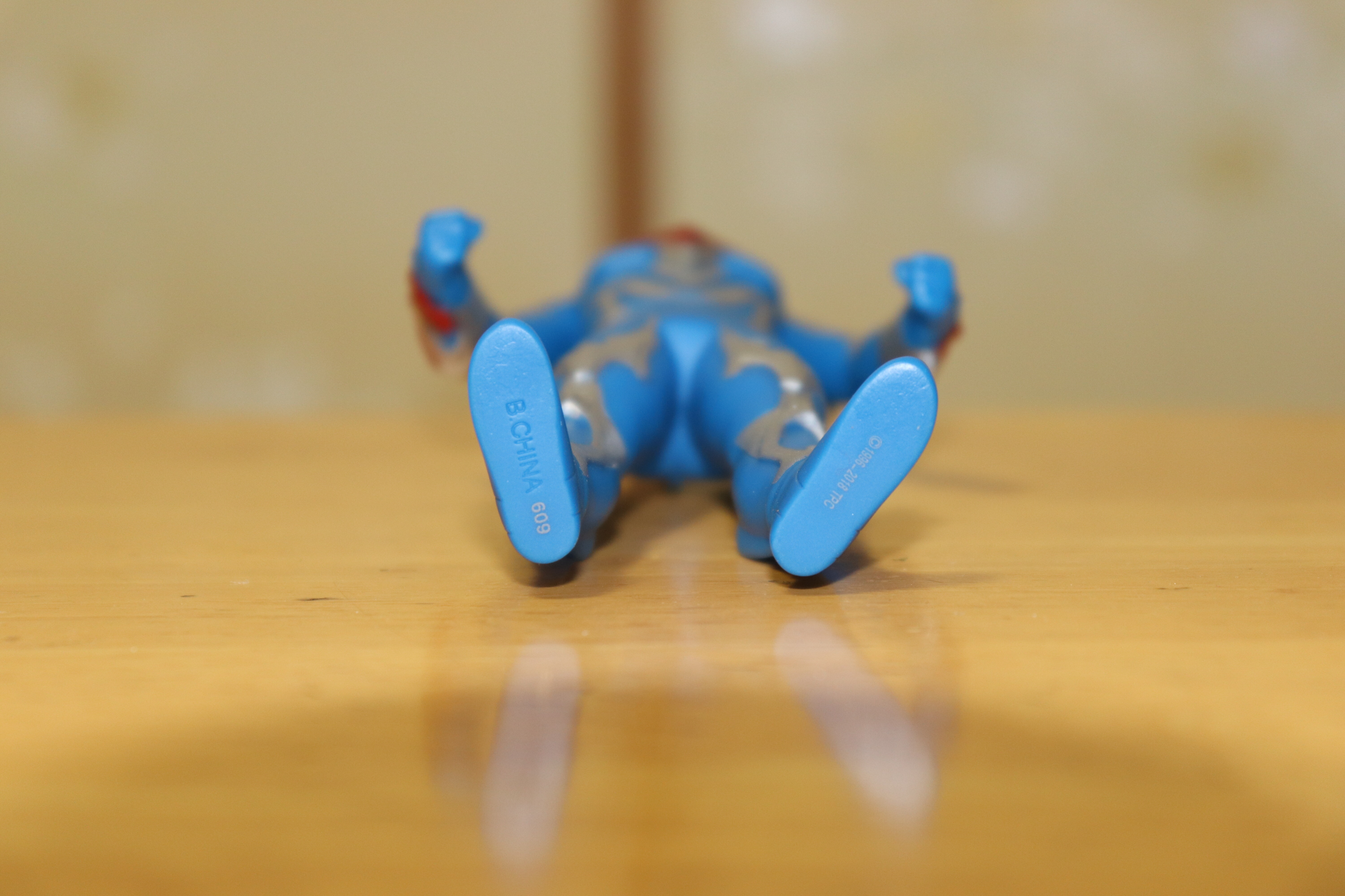 中国限定ソフビ 超決戦 ウルトラマンネクサス ジュネッスブルーVS