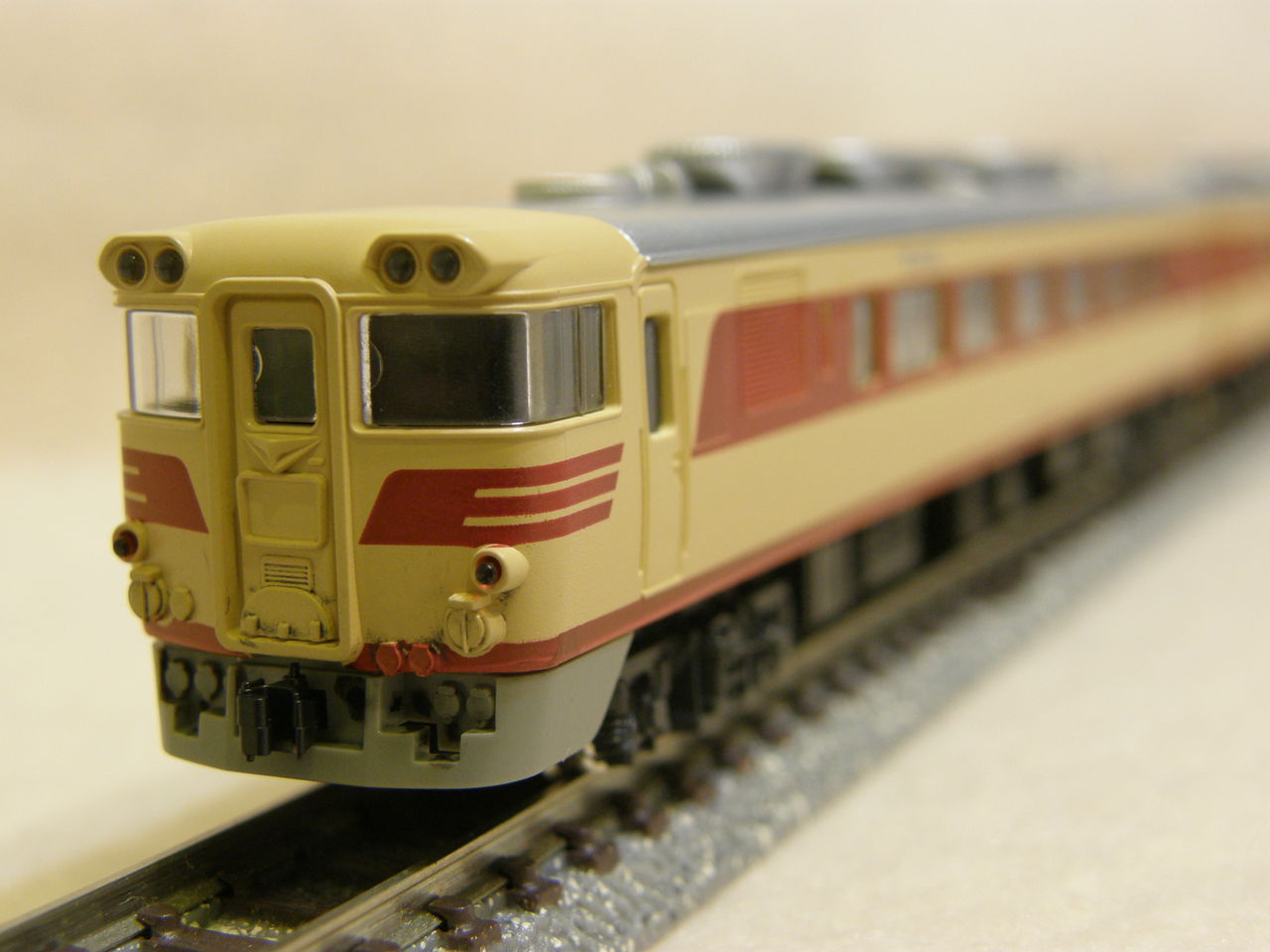 KATO「キハ82形（旧製品）」を、もうちょっとディティールアップ