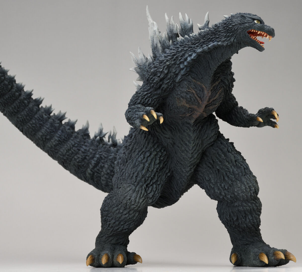 酒井ゆうじ造型工房 20cm ゴジラ2004 : モデラーのようです