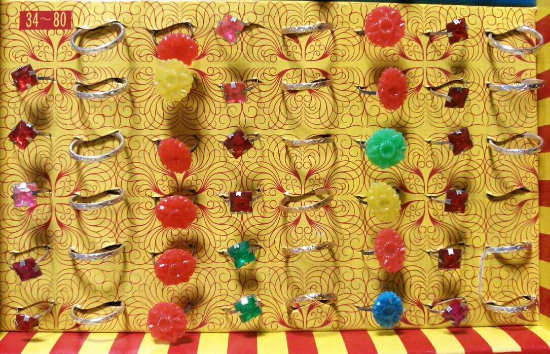 80付 指輪当て 駄菓子屋 アクセサリーくじ引き : トレジャーハンティン