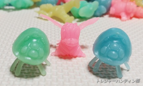 纏め開封&複製日記 ファミコンチョコ メトロイド ギガ パーツ 蓄光