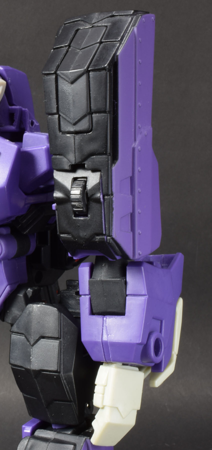 TFアニメイテッド ショックウェーブ（ターゲット限定版） : from