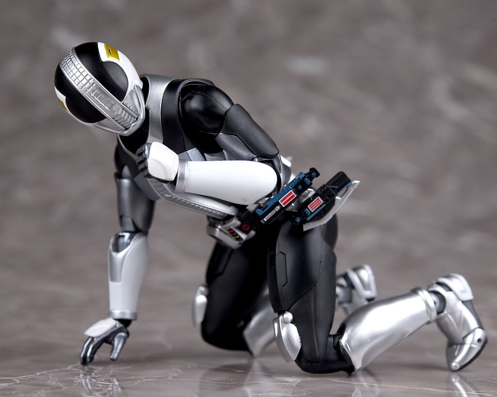 S.H.フィギュアーツ（真骨彫製法） 仮面ライダー電王 プラットフォーム