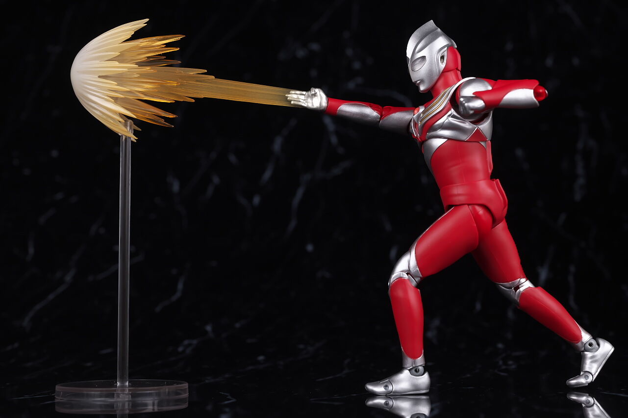 S.H.フィギュアーツ（真骨彫製法） ウルトラマンティガ パワータイプ