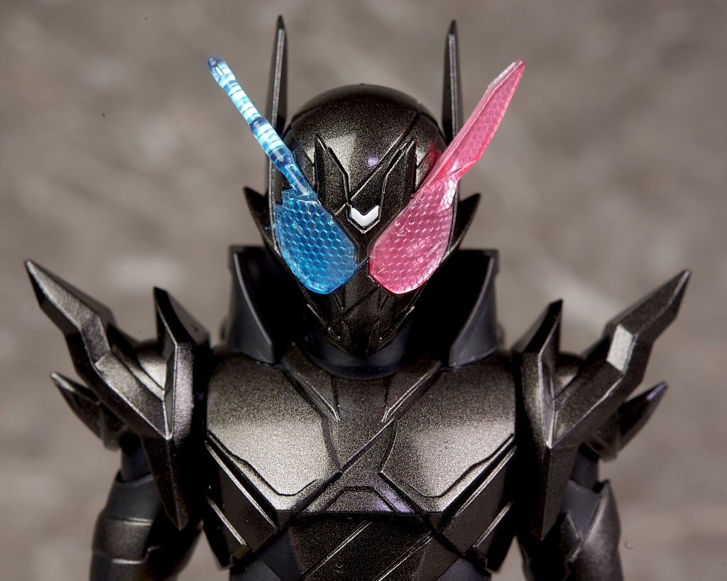 S.H.フィギュアーツ 仮面ライダービルド ラビットタンクハザード